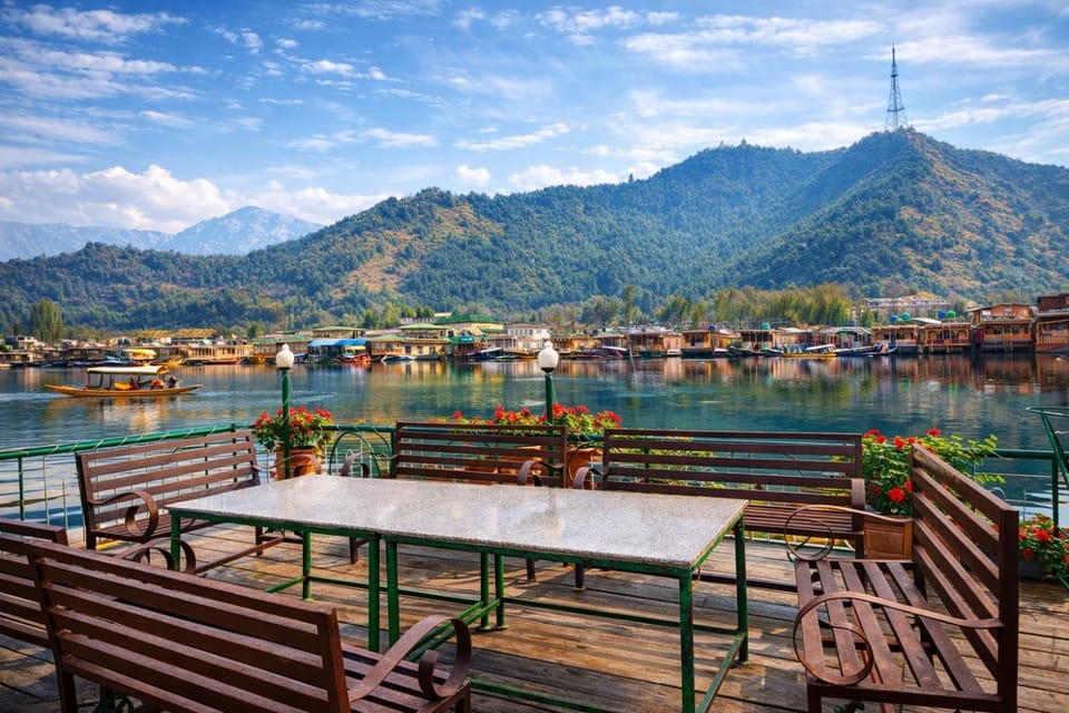 Heritage Amina Group Of Houseboats Hotel in India