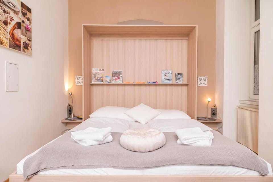 Living room, Bedroom