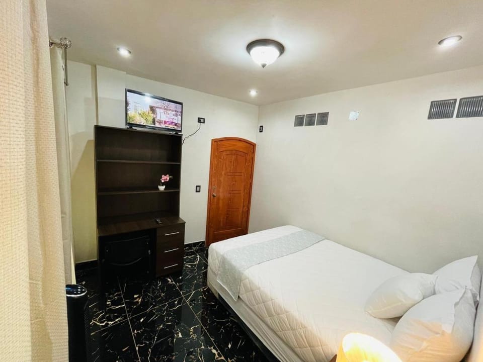 TV and multimedia, Photo of the whole room