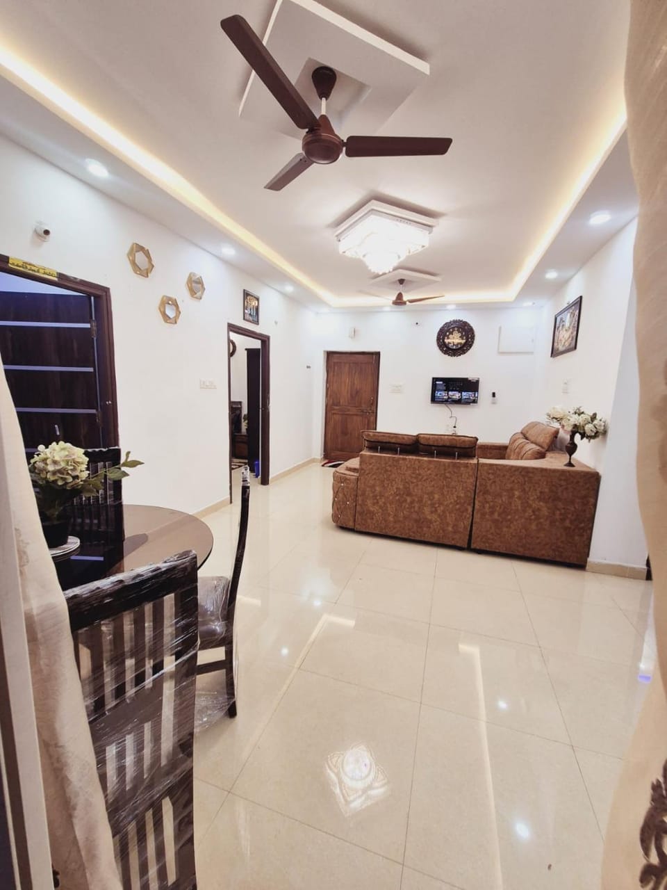 Awesome 3bhk apartment with balcony Apartment in Hyderabad