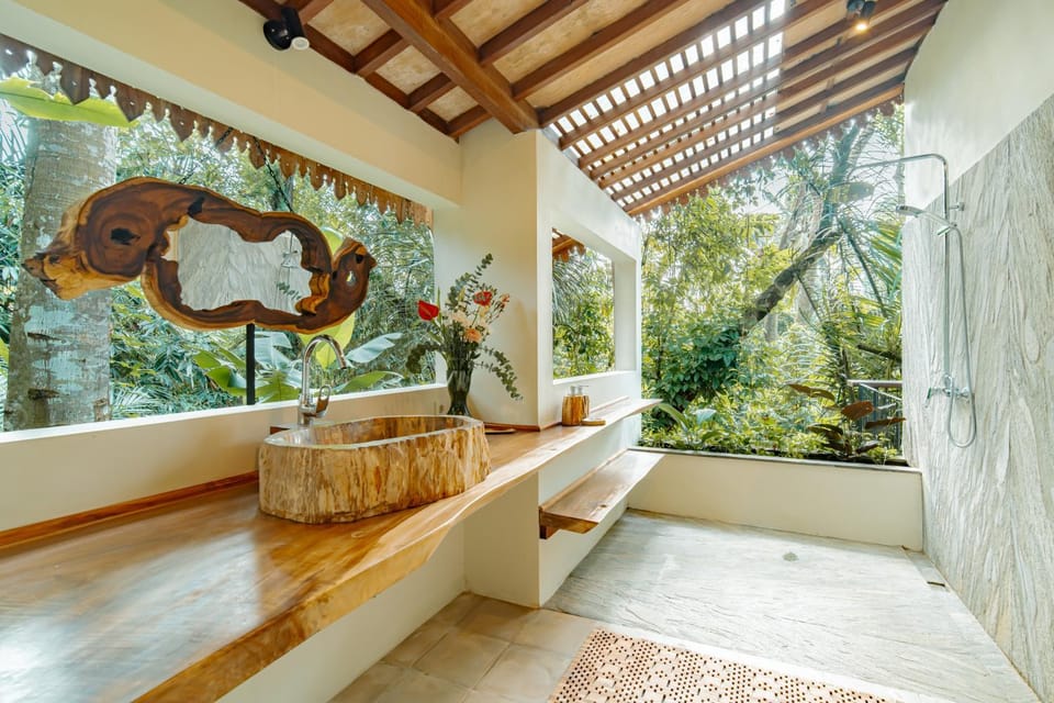 Property building, Bathroom, Garden view, Open Air Bath