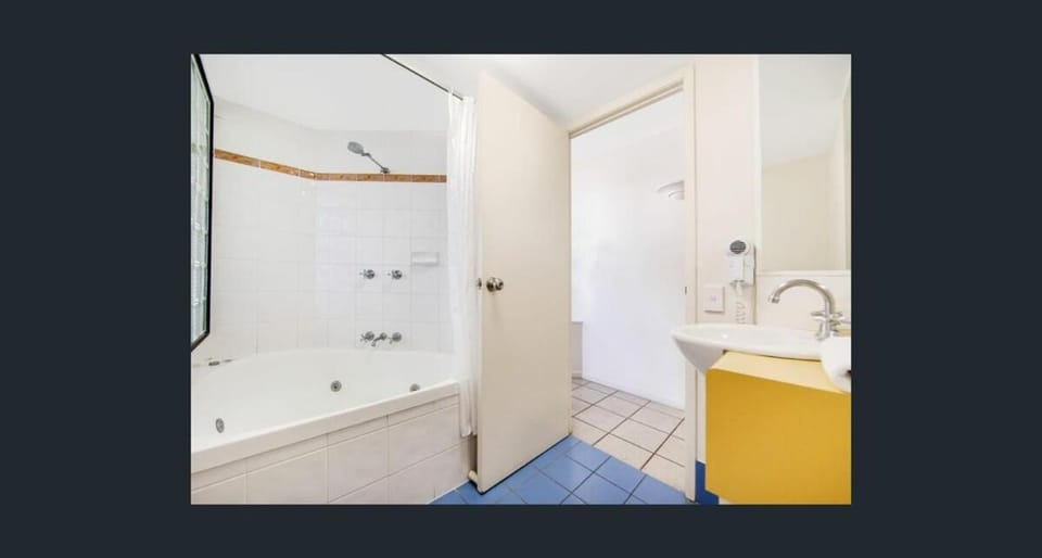 Shower, Bathroom, Bath