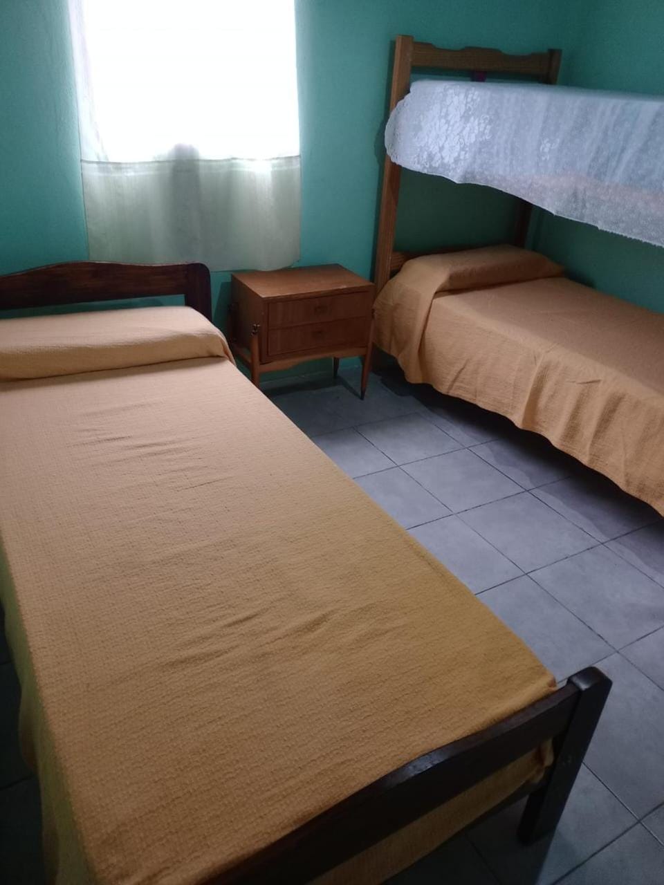 Bed, bunk bed