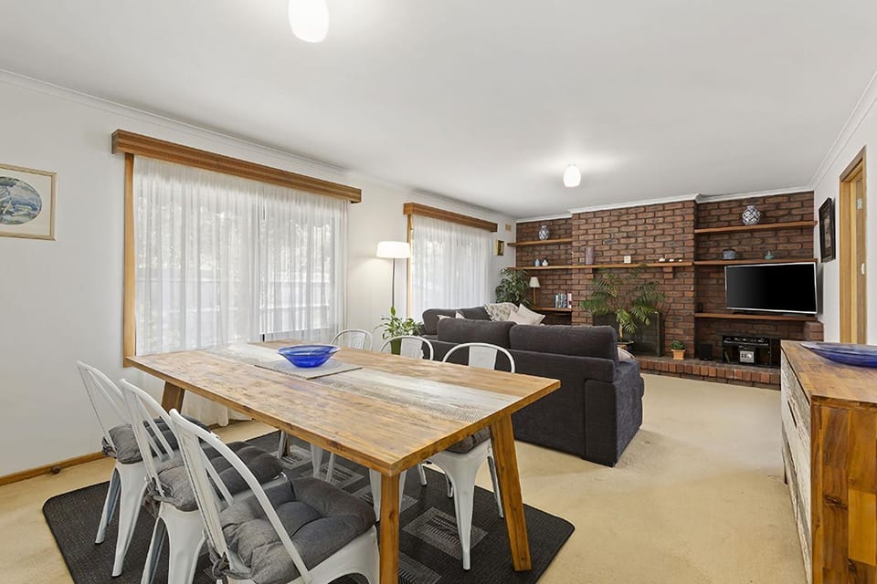 Living room, Seating area, Dining area