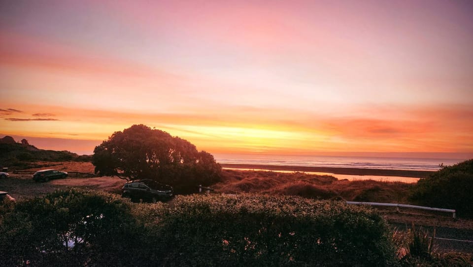 Nearby landmark, Natural landscape, View (from property/room), Balcony/Terrace, Beach, Hiking, Sea view, Location, Sunset