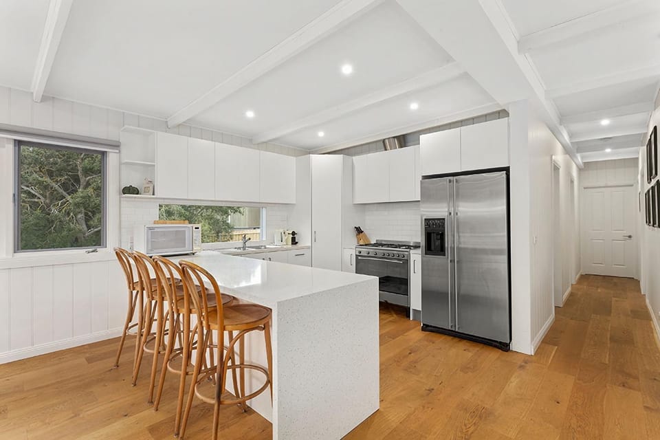 Kitchen or kitchenette, Dining area, dishwasher, oven, stove, toaster
