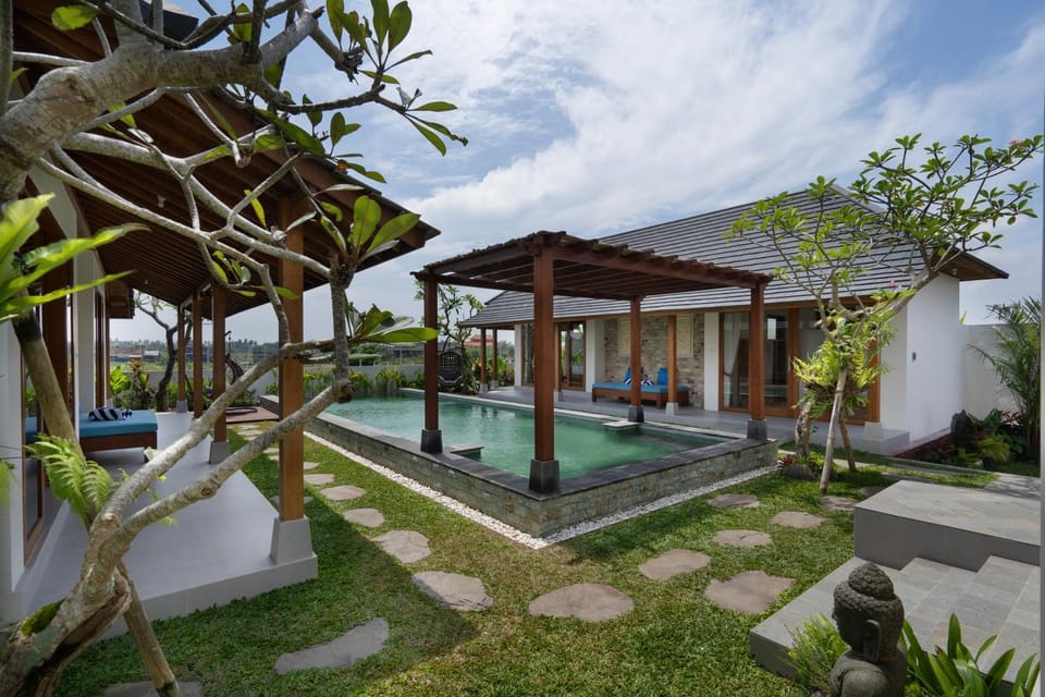 Oemah Manureva Ubud Villa in Abiansemal