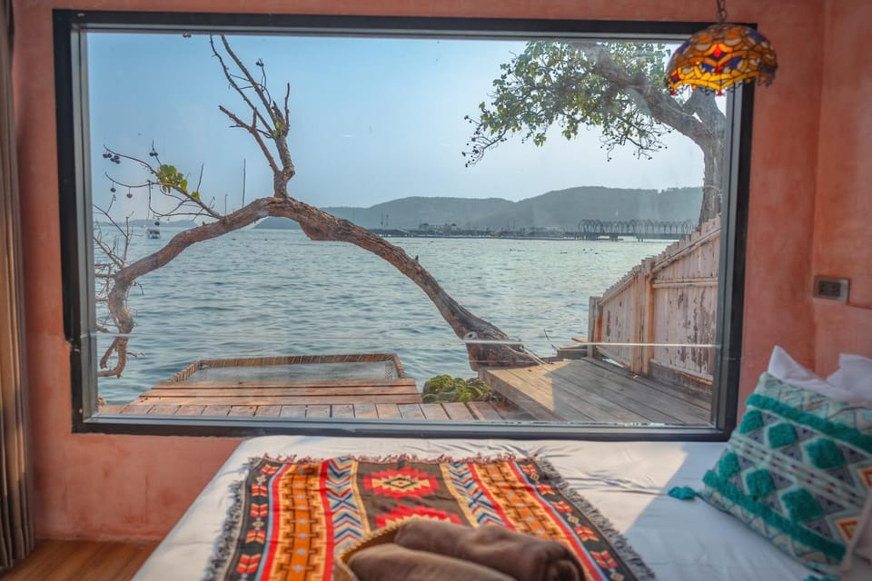 Moroccan Beachfront Pool Villa Koh Larn Hotel in Chon Buri Changwat