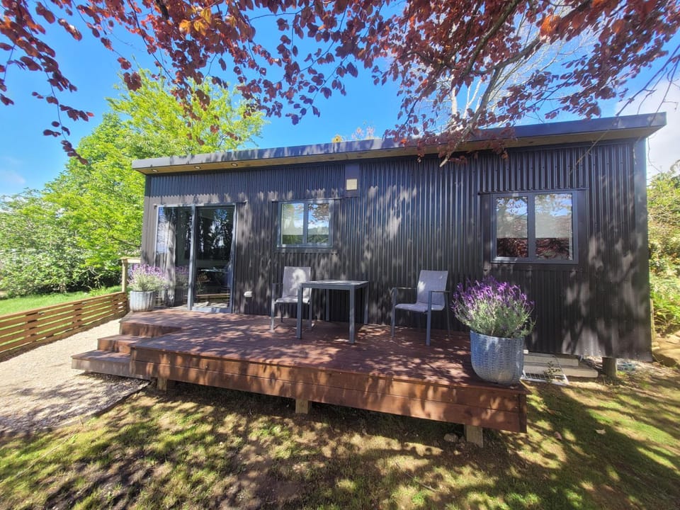 Property building, Patio, Garden
