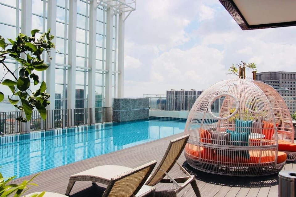 Chic Suasana JB Suite Cozy Stay with Balcony Apartment in Johor Bahru