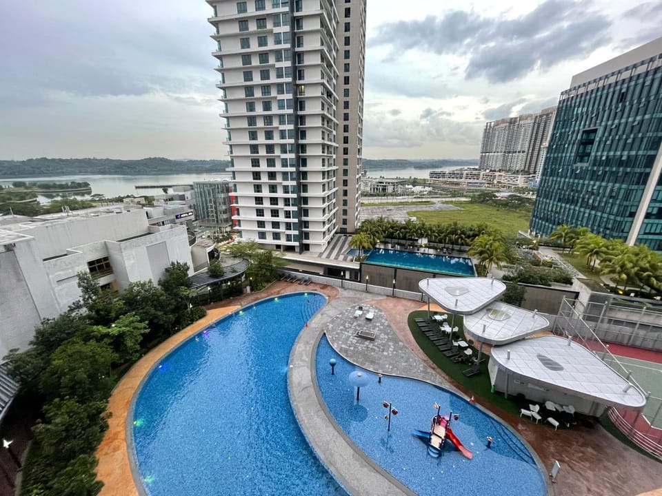 Pool view, Swimming pool