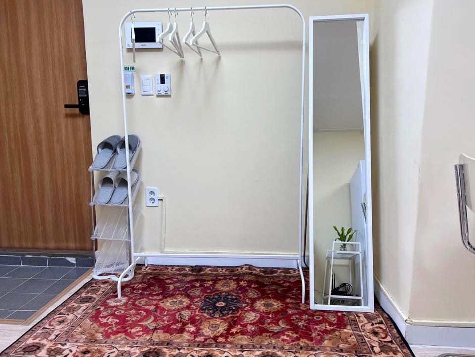 wardrobe