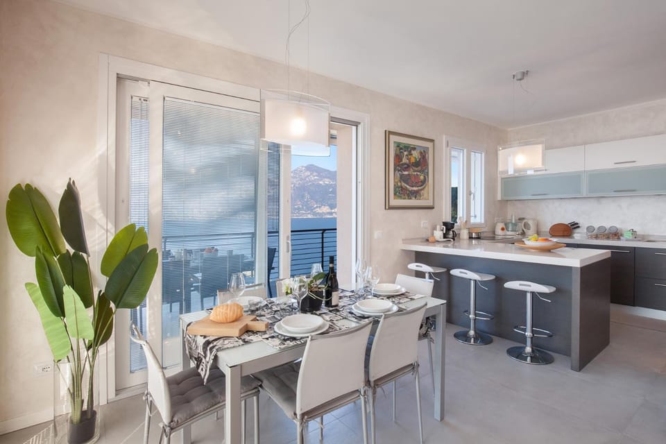 Terrace of Wally - Apartment With Pool Apartment in San Zeno di Montagna