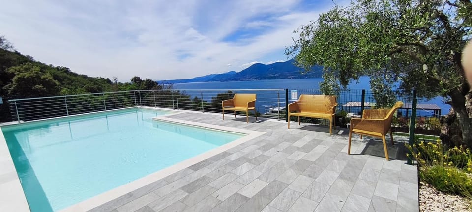Terrace of Wally - Apartment With Pool Apartment in San Zeno di Montagna