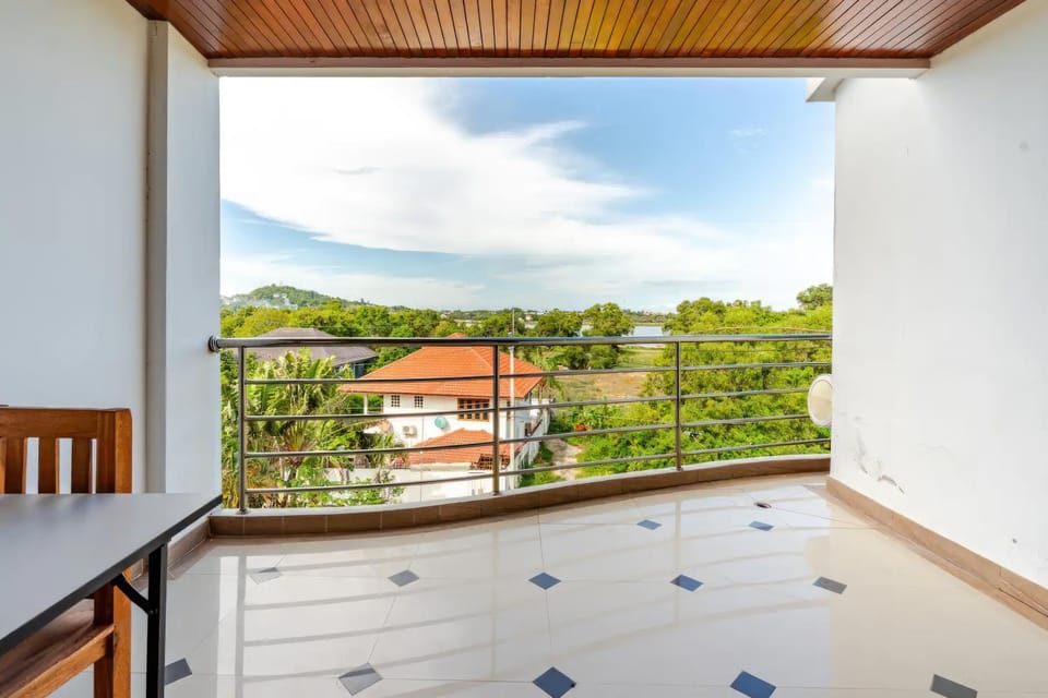 Patio, Day, Natural landscape, View (from property/room), Balcony/Terrace, Mountain view