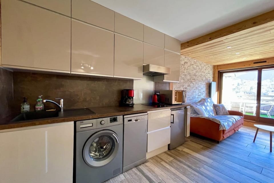 Beautiful studio with magnificent view Apartment in Briançon