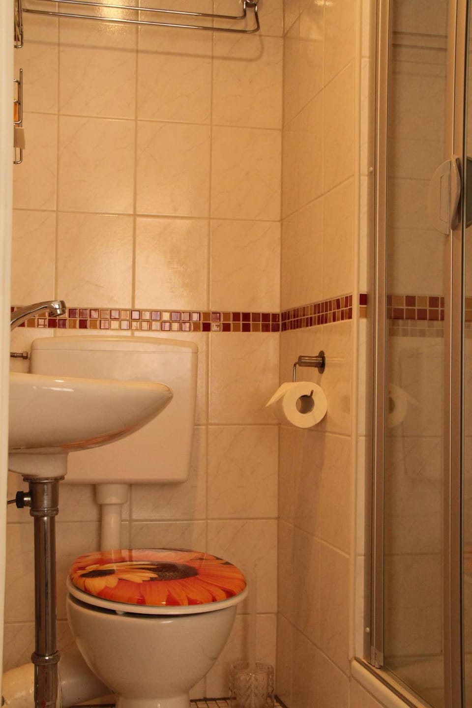 Bathroom, Living room