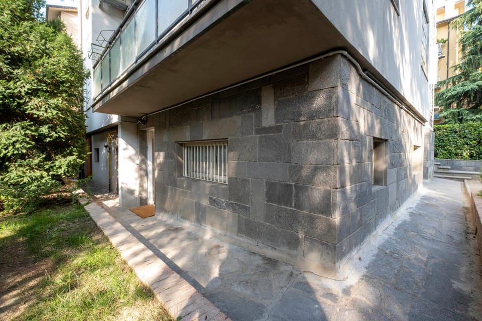 Property building, Garden view