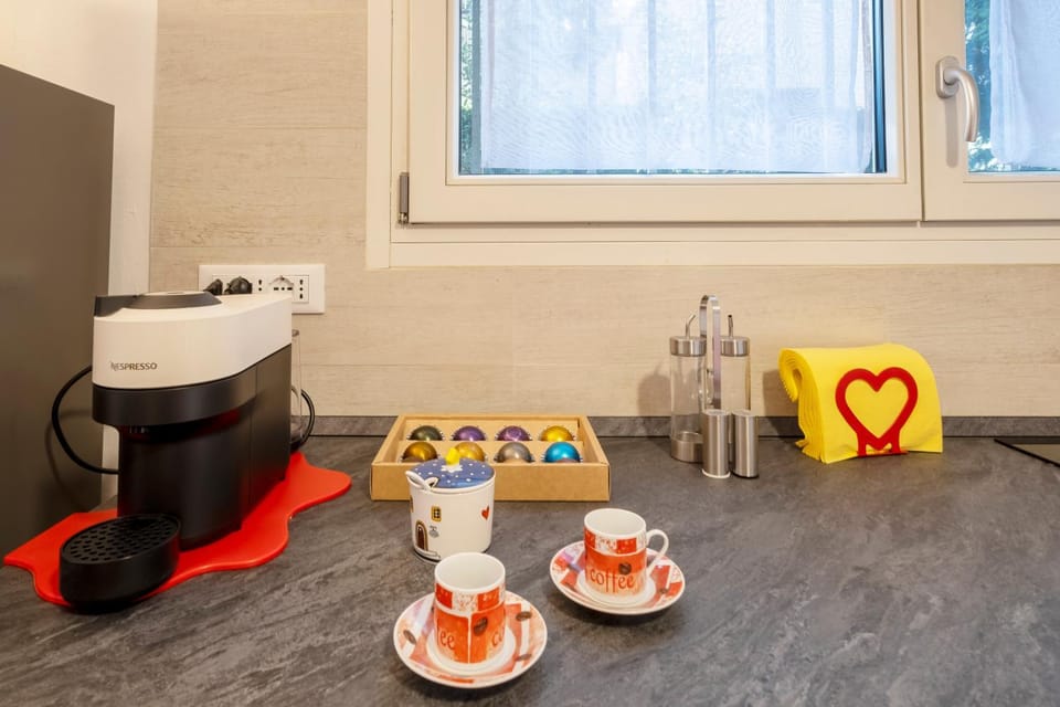 Coffee/tea facilities, Kitchen or kitchenette