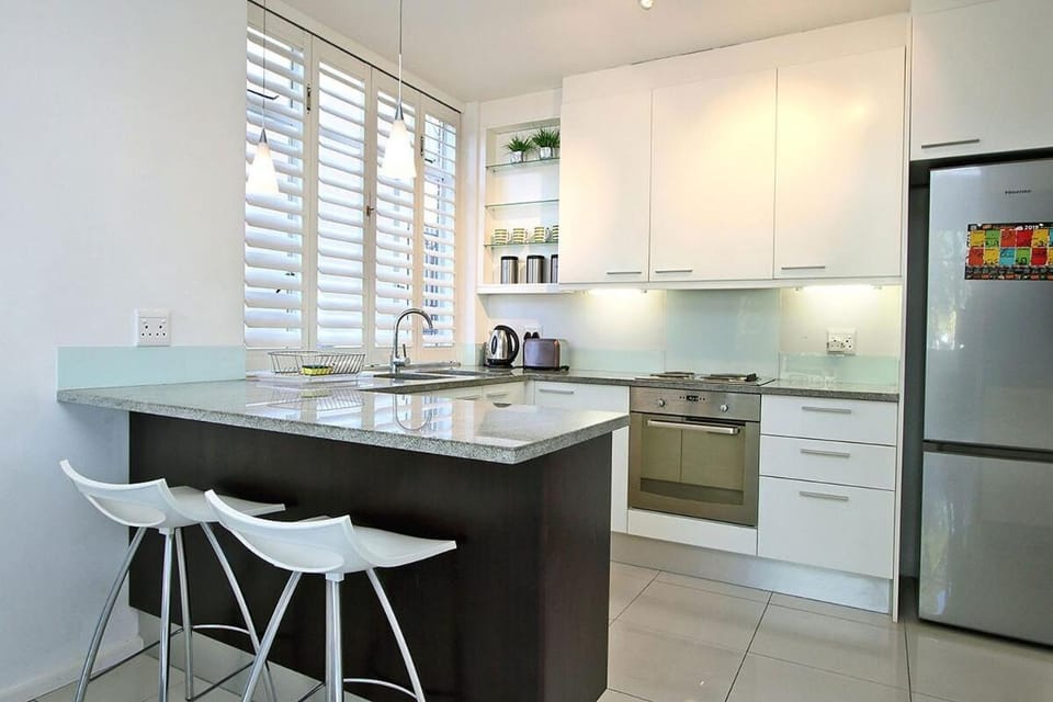 Large 1 Bedroom St Martini apartment at Company Gardens Apartment in Cape Town
