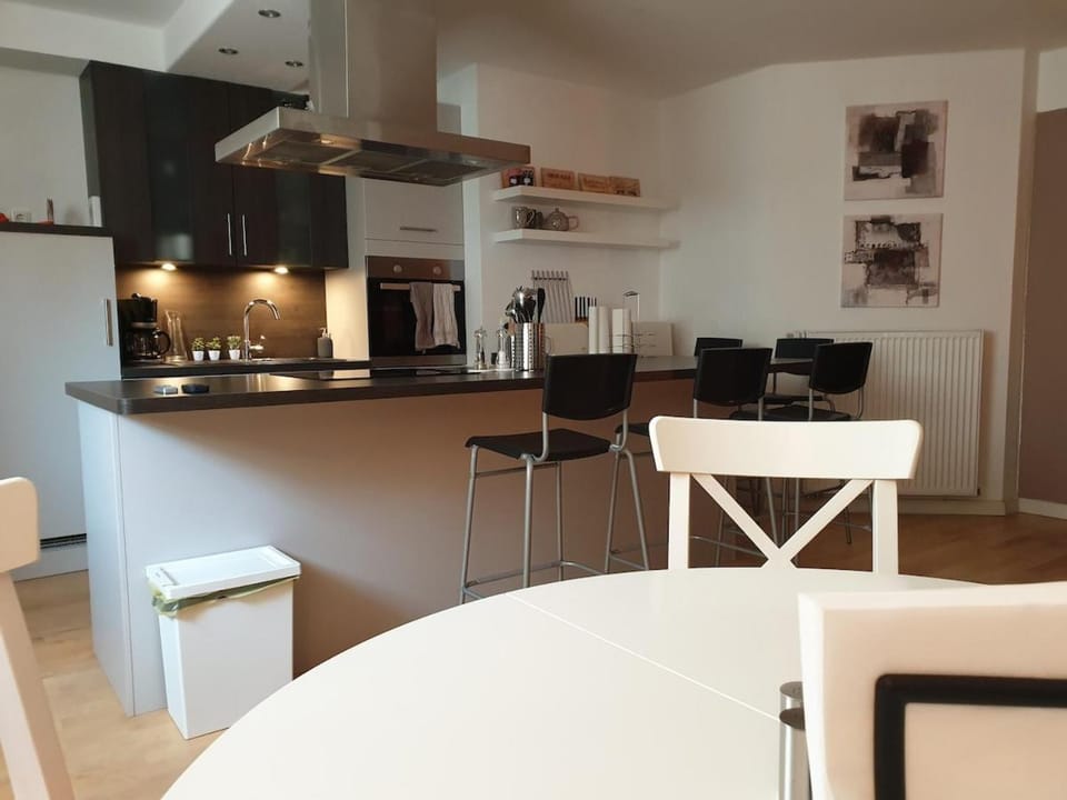 Black Orange Apartment in Marburg