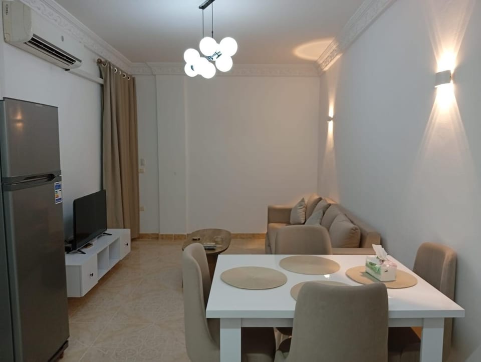 Lägenhet i villa med pool i Hurghada-Magawish Apartment in Hurghada