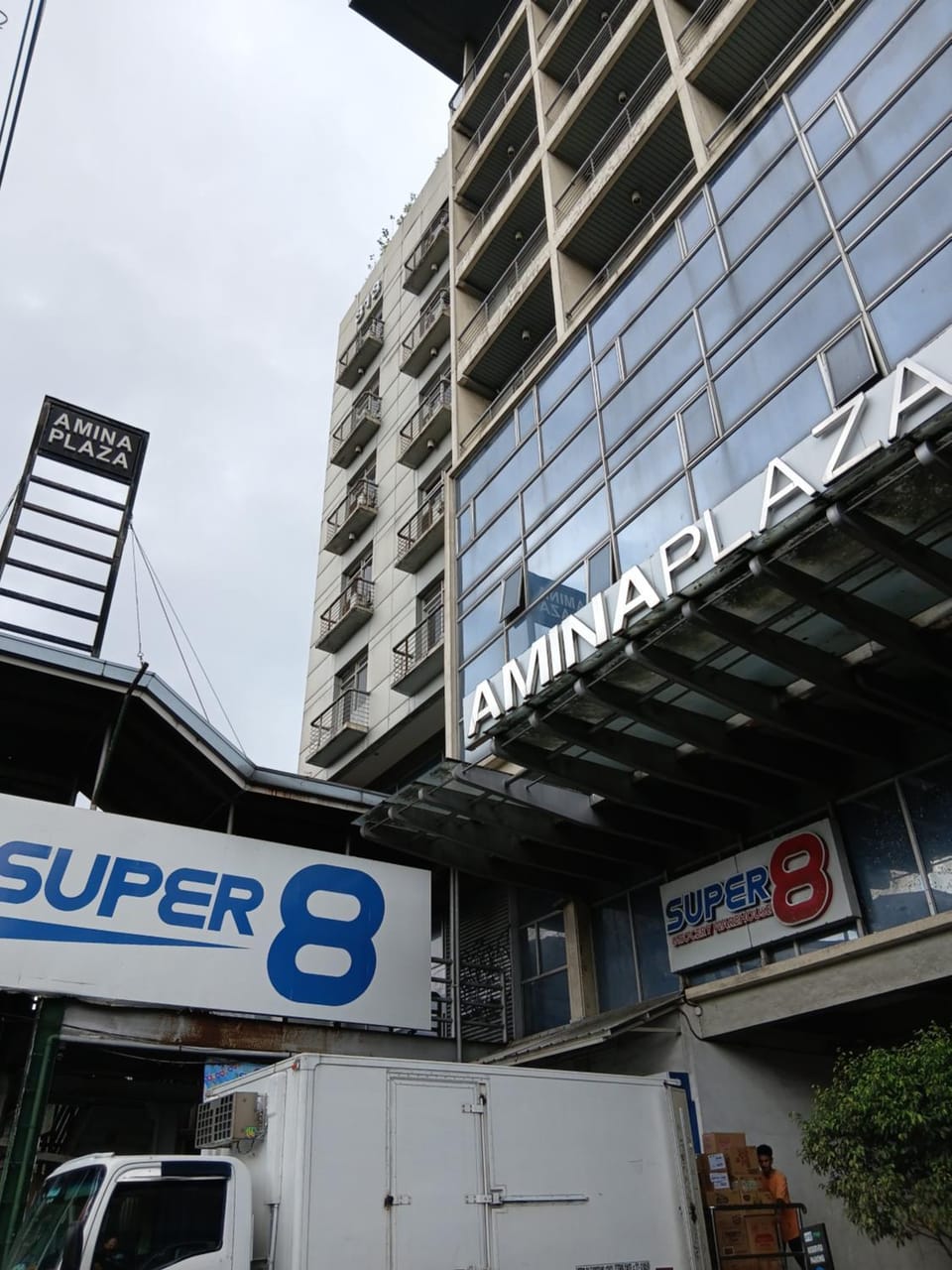 Amina Plaza and Residences Apartment hotel in Quezon City
