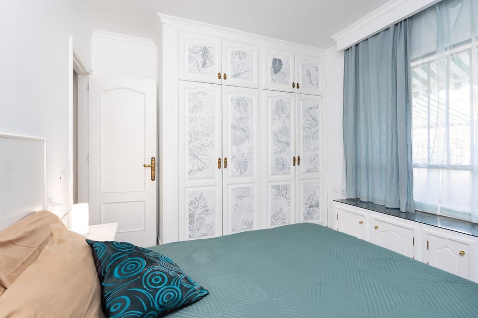 Bed, Bedroom, wardrobe