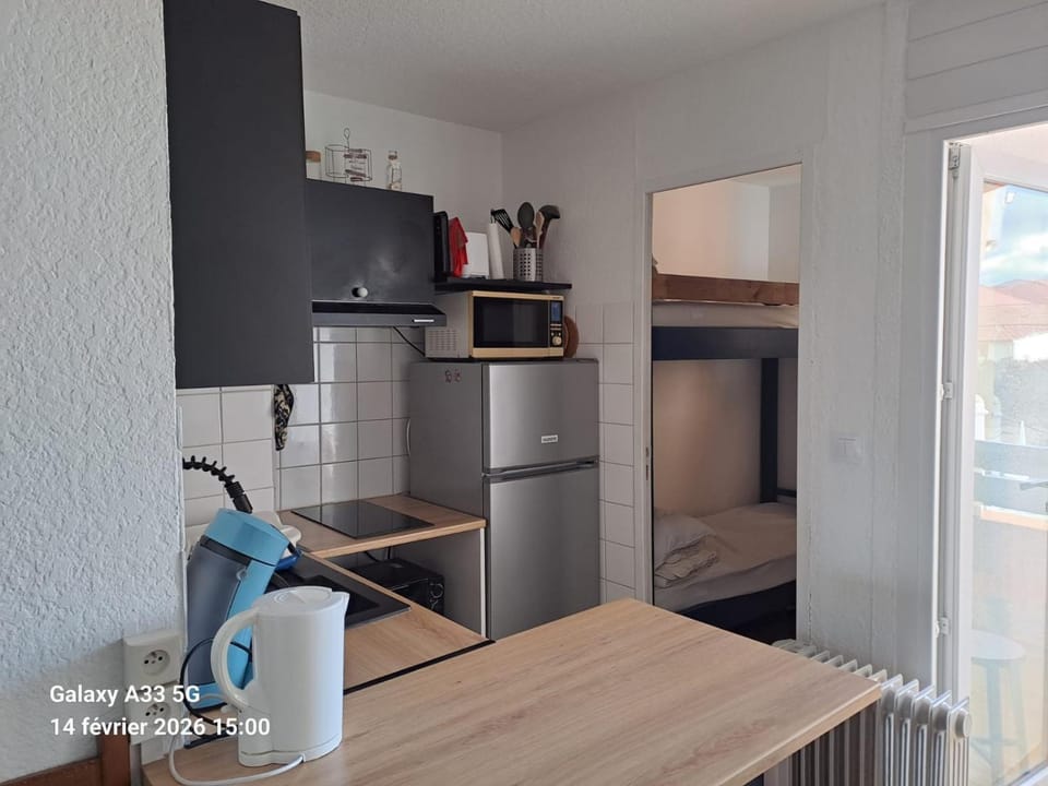 T2 cabine Port-Leucate 4 personnes balcon climatisation parking Cabin in Leucate