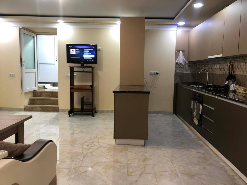 Minas Avetisyan 2nd Street, Building Zeytun Apartment in Yerevan