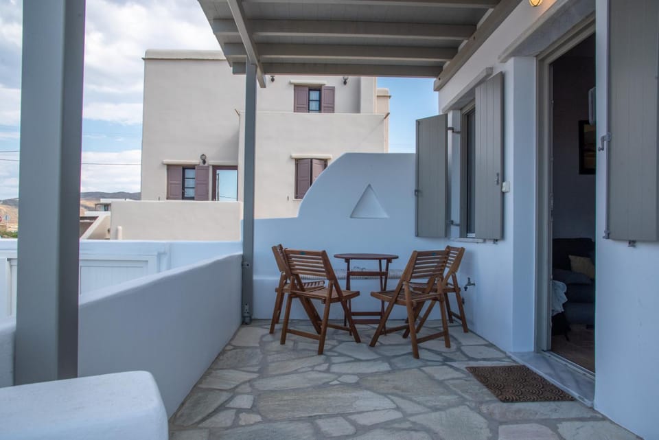 Property building, Balcony/Terrace