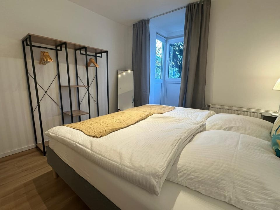 Bed, Photo of the whole room, Bedroom, wardrobe