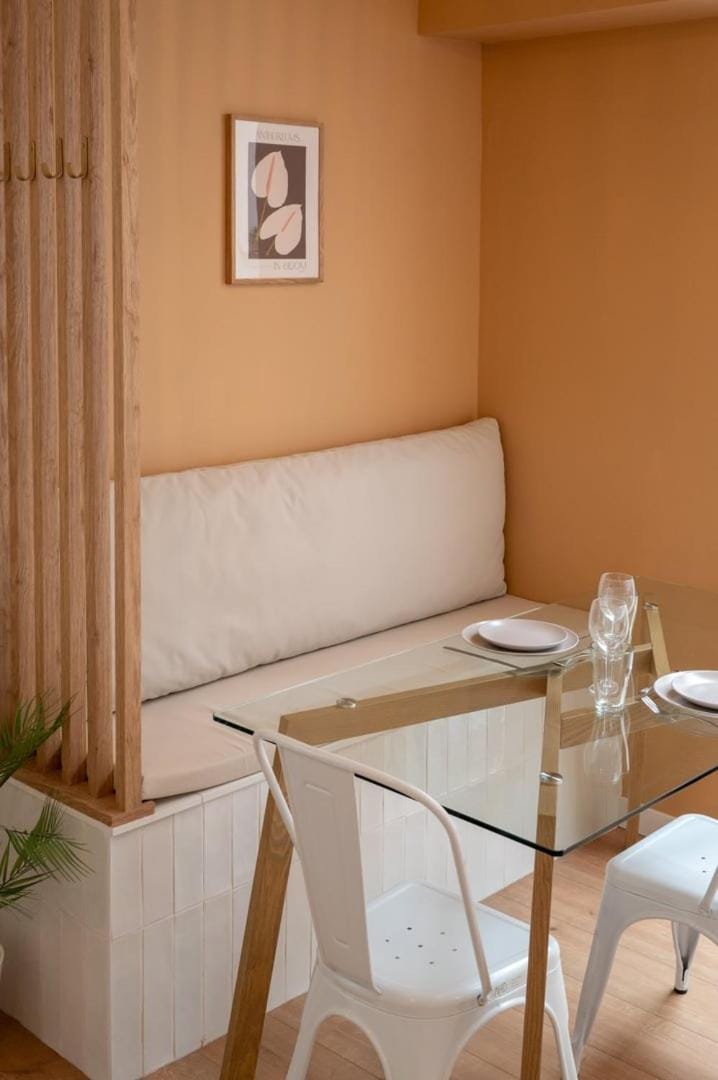 Appartement une chambre sur la place Sébastopol Apartment in Lille