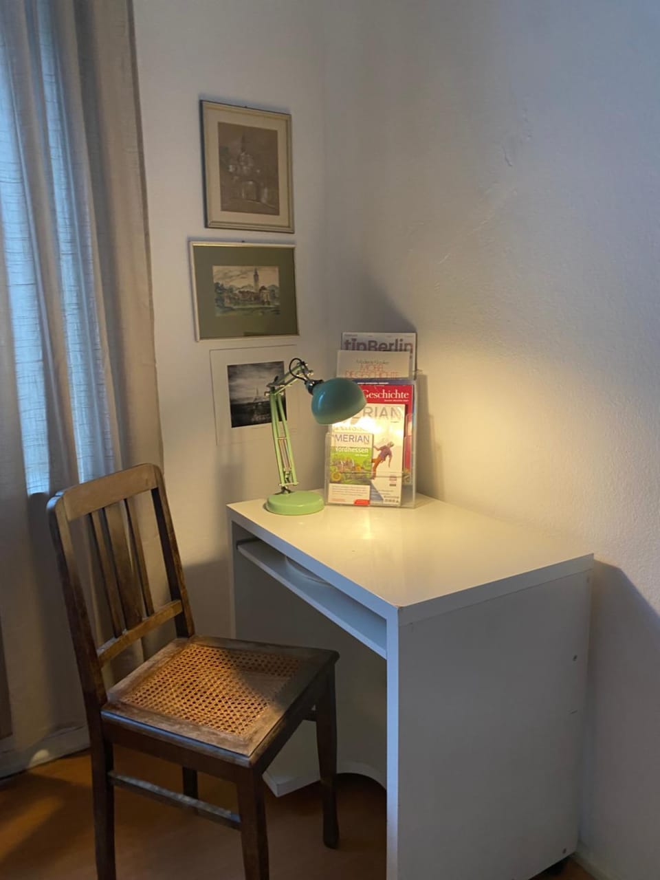 Photo of the whole room