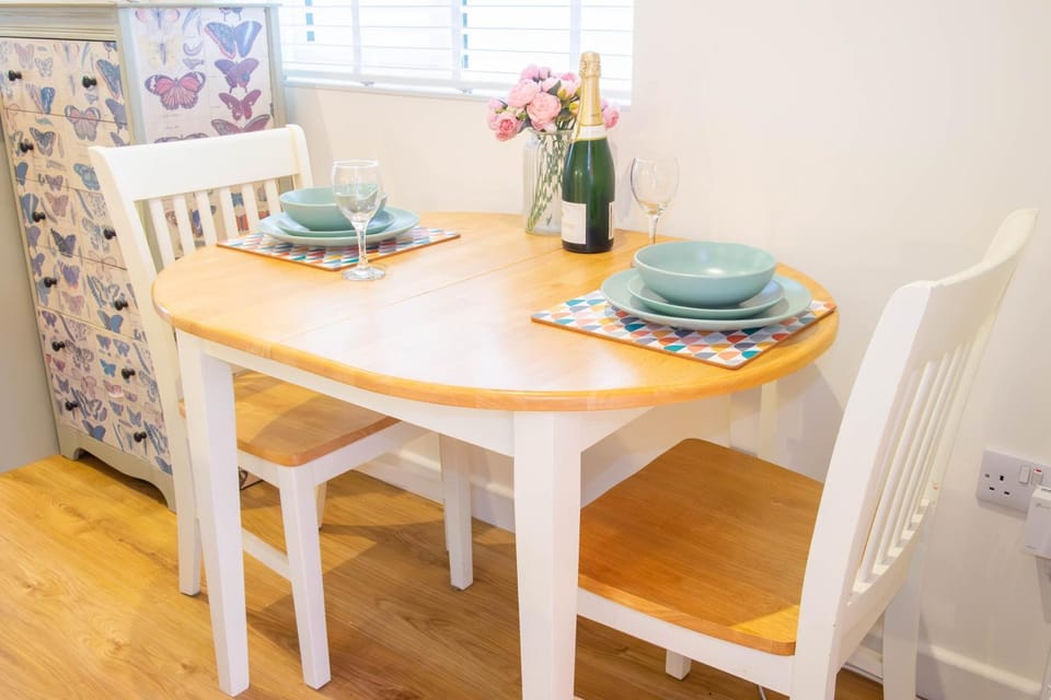 Haven Hideaway Beautiful Lymington Studio Apartment with Garden near The New Forest House in Lymington