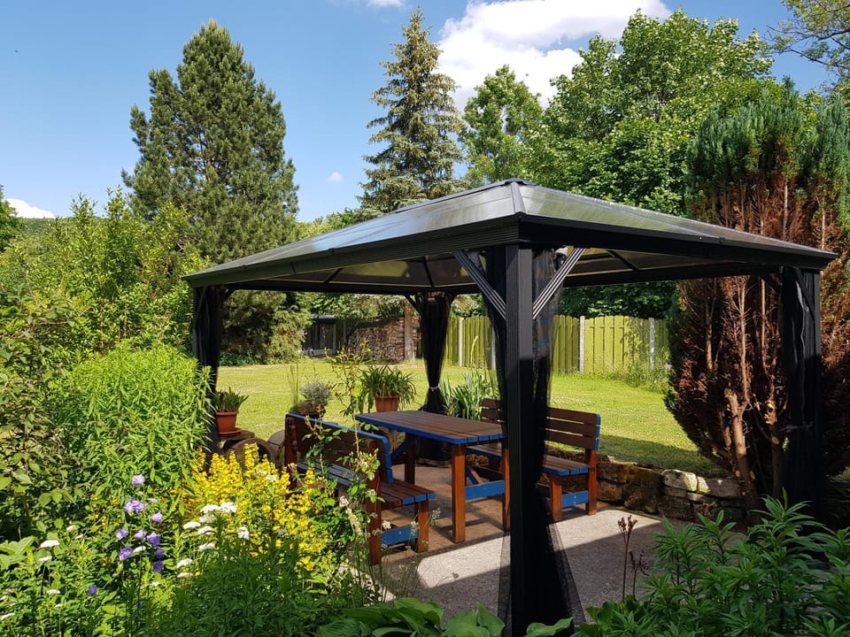 Garden, Garden, Dining area, Garden view
