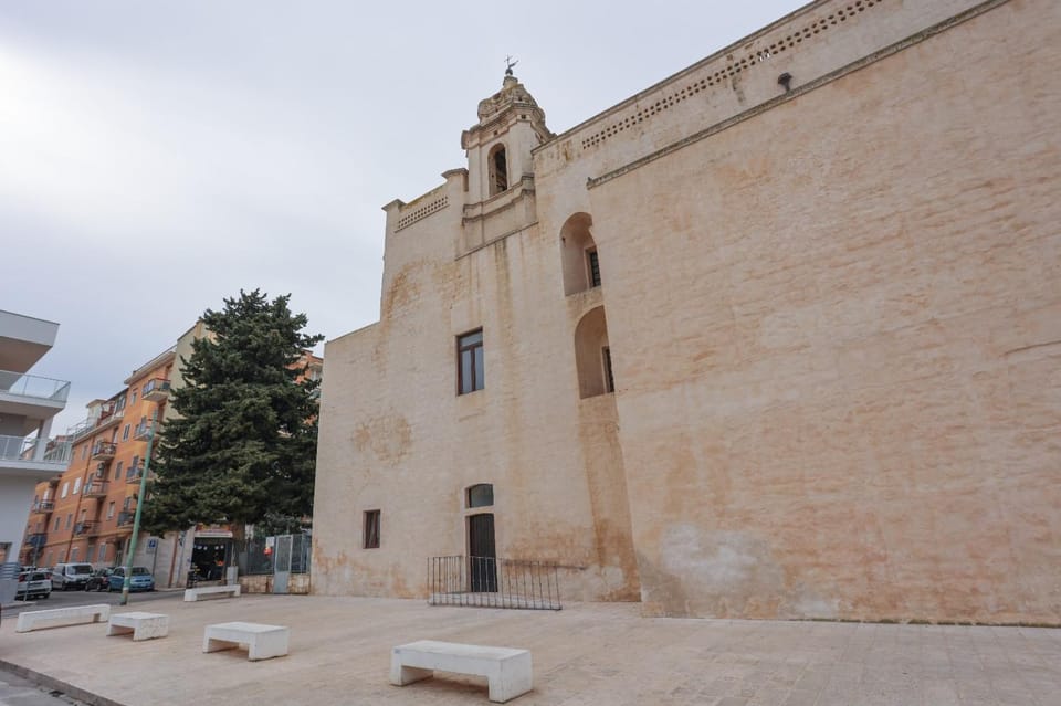 Landmark view, Location