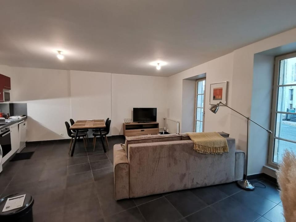 Appartement paisible et spacieux Apartment in Jonzac
