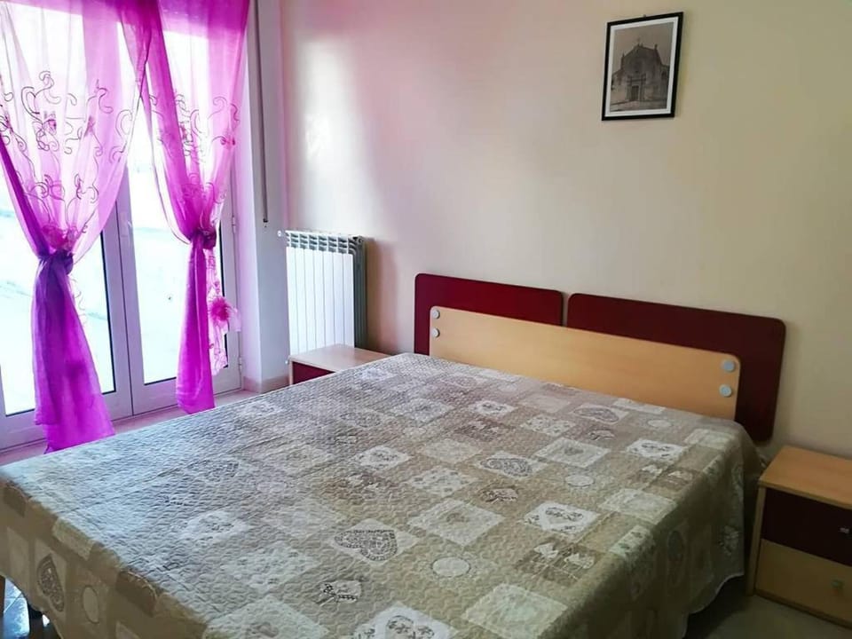Bed, Decorative detail, Bedroom