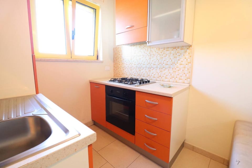 microwave, oven, kitchen