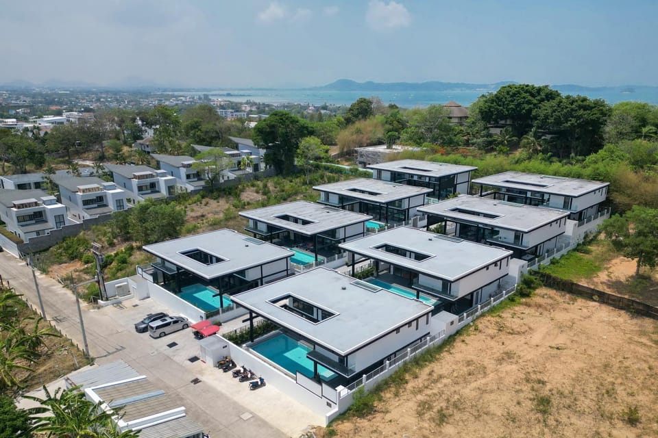 Property building, Day, Bird's eye view, Location