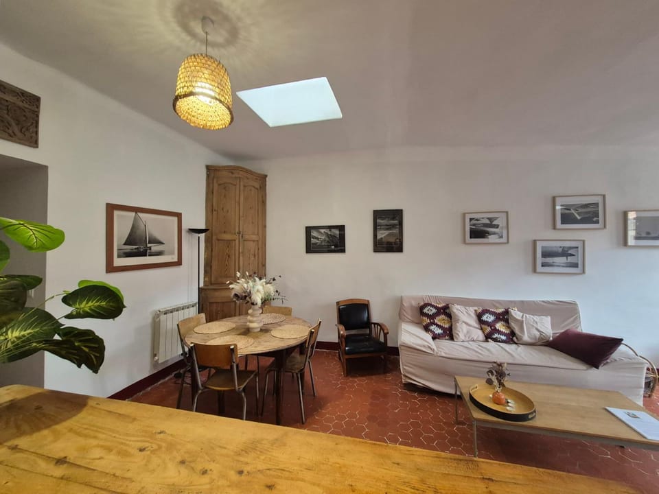 Joli appartement sur le port proche des plages ! Apartment in La Ciotat