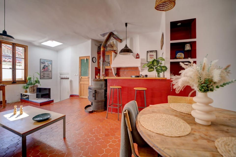 Joli appartement sur le port proche des plages ! Apartment in La Ciotat
