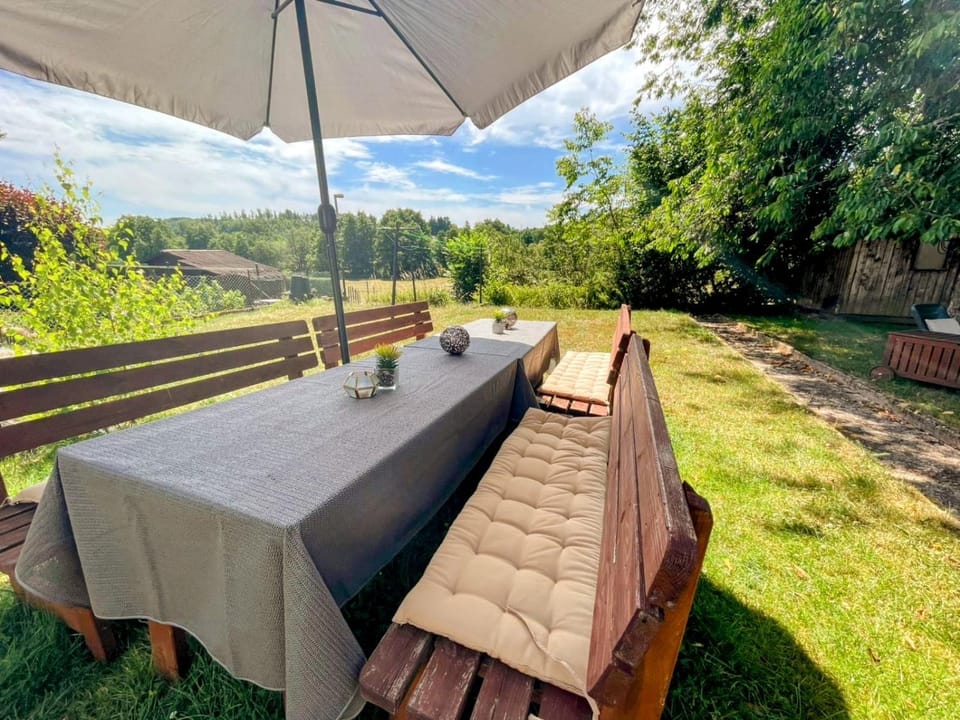 Spring, Natural landscape, Garden, Dining area, Garden view