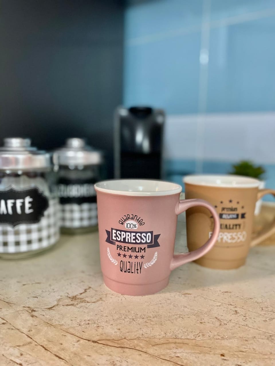 Coffee/tea facilities, Kitchen or kitchenette