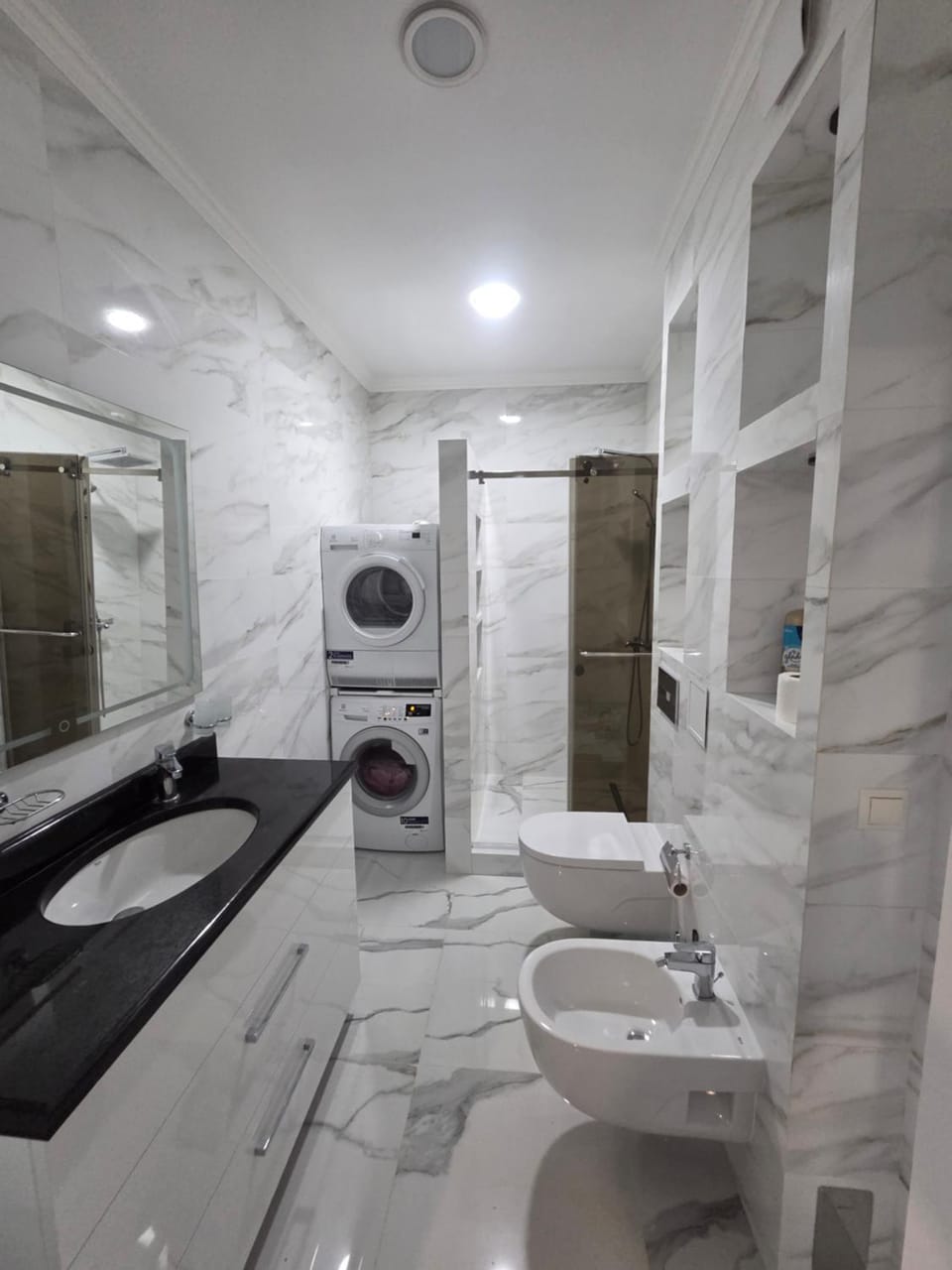 Double Large-Bedrooms Avraam Iancu Apartment in Chișinău