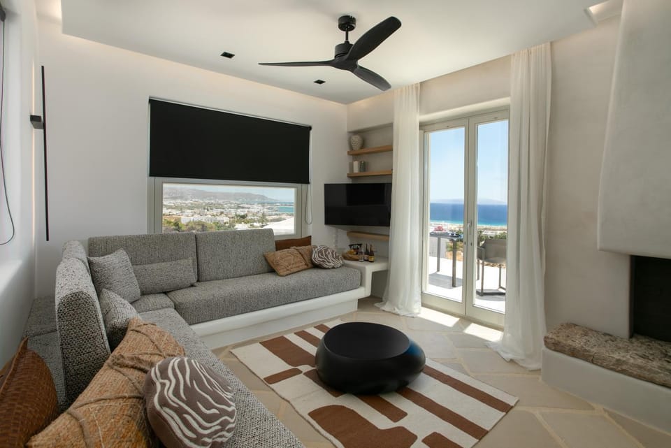 Living room, Sea view