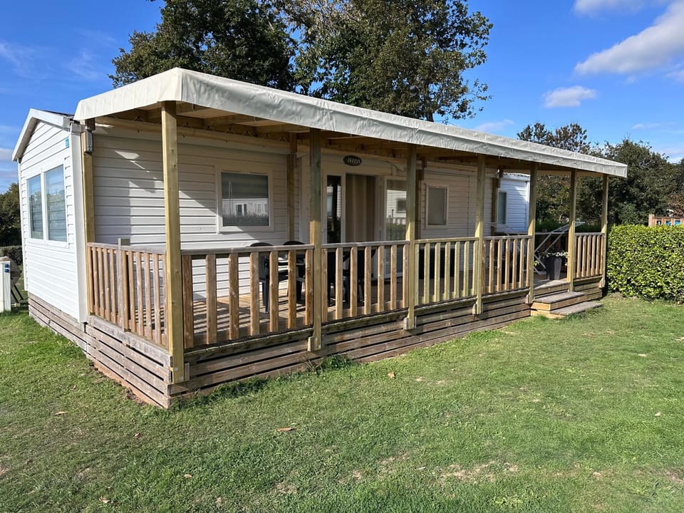 Mobil home chaleureux finistère sud 2CH 4PERS Campground/ 
RV Resort in Clohars-Carnoët