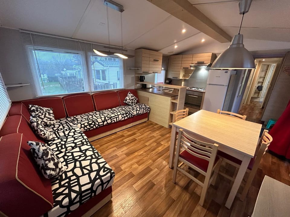 Mobil home chaleureux finistère sud 2CH 4PERS Campground/ 
RV Resort in Clohars-Carnoët