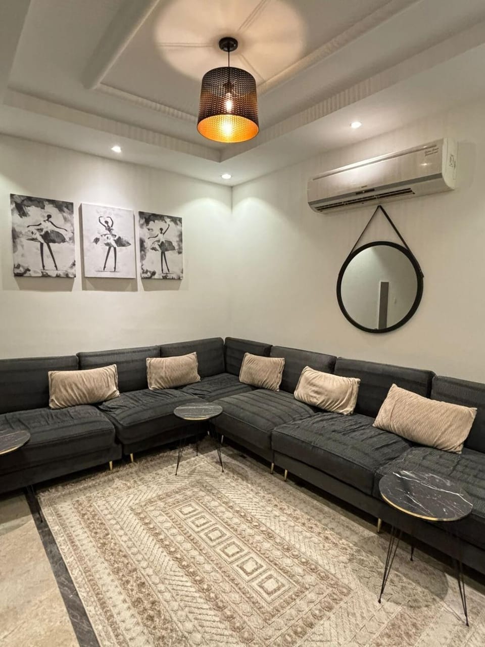 Beautiful apartment overlooking King Road Apartment in Jeddah